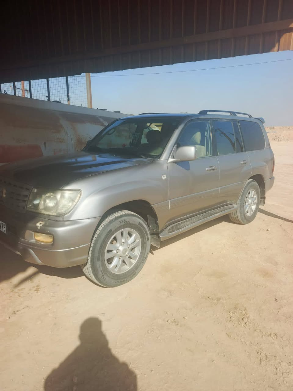 سلام عليكم
للبيع لاندكروز مونيكا  2002
محرك 6سلندر
كير توماتيك 
فول مواصفات فتحه قماره 
محرك وكير شرط 
تخم تاير جديد 
كهربائيات كله شغاله حداديه جديده 
سياره جاهزه 
بيها صبغات اثر خطه طابعه جناي الاندكروز يعرف 
ابيع صبغ حزام 
رقم سليمانيه نكليزي 
مالكها يمي بل نجف 
السعر 120
مكان السياره النجف الاشرف 
***********
