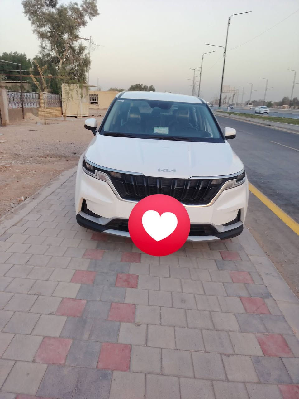 سلام عليكم ورحمت الله 
كيه كرنفال مديل 2022
وارد أمريكي 
بصمه تشغيل عن بعد
رادر
كامره خلفيه
حساسات اماميه خلفيه
رقم بغداد امداور ثاني يوم
السعر275اوبيه مجال
رقمي***********
