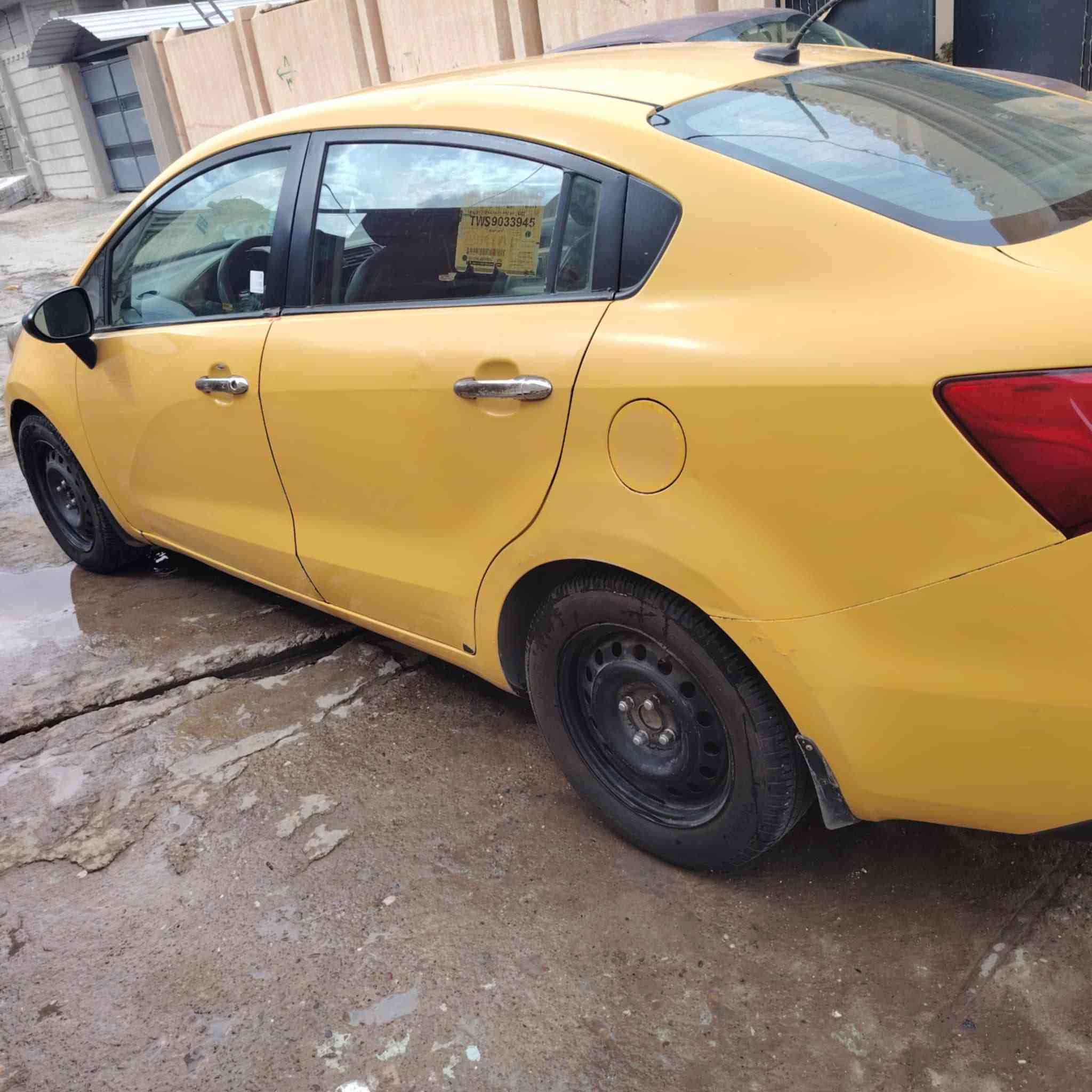 السلام عليكم كيا ريو موديل 2012 رقم الماني بغداد ما بيه اي ضرار  كير محراك المكان  الموصل حمام عليل ***********==***********
