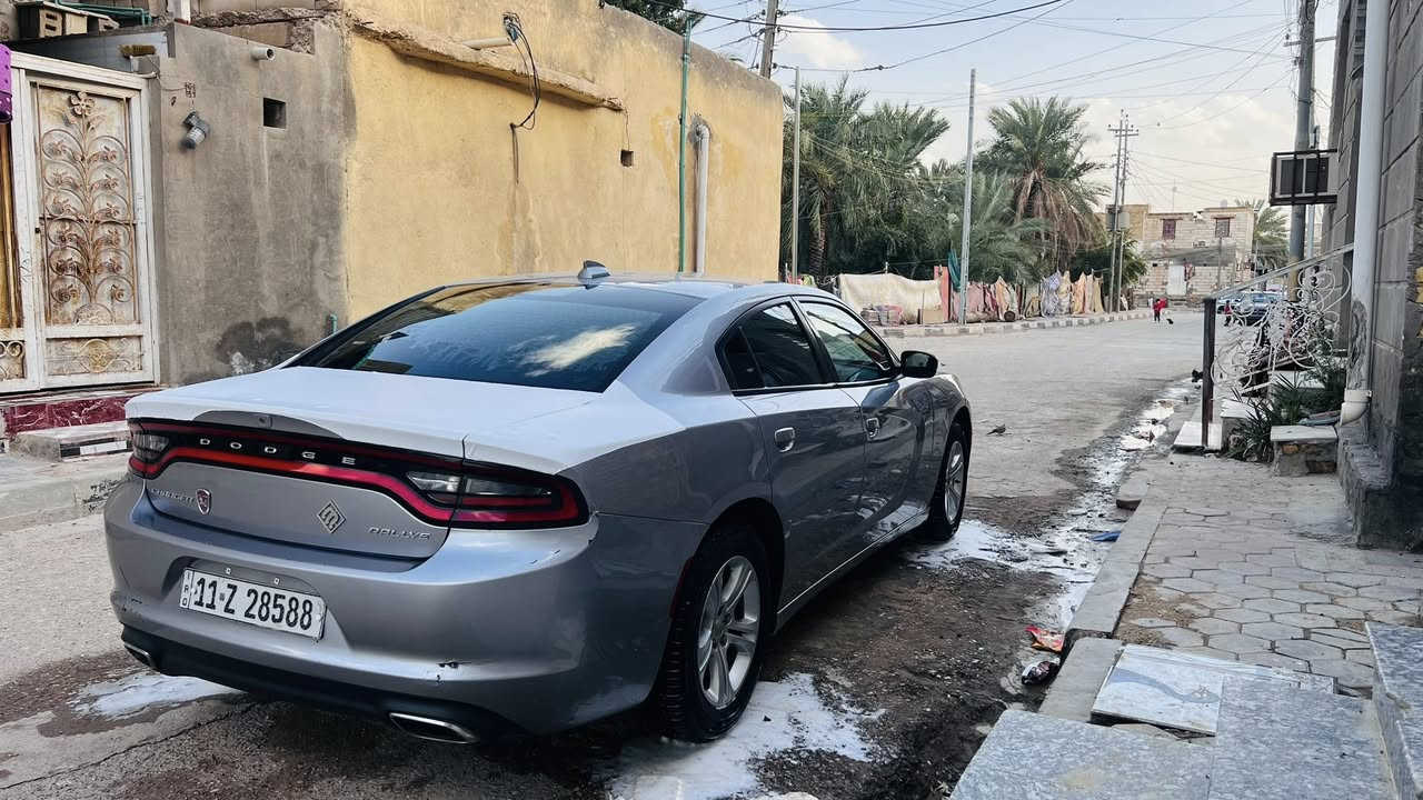 السلام عليكم حارجر 15/23 
بغداد بسمي مداور ثاني يوم 
سياره جديد بيهه جاملغ مصلح نفسه 
كير مكينه كفاله 
حداديه جديده تخم تاير
 منضومه تبريد جديده
 سياره خير من الله كبل للشارع 
موصفات رالي فول للخير عده الفتحه 
مكان السياره ناصريه مركز 
 رقمي ‭0783 984 6917‬
