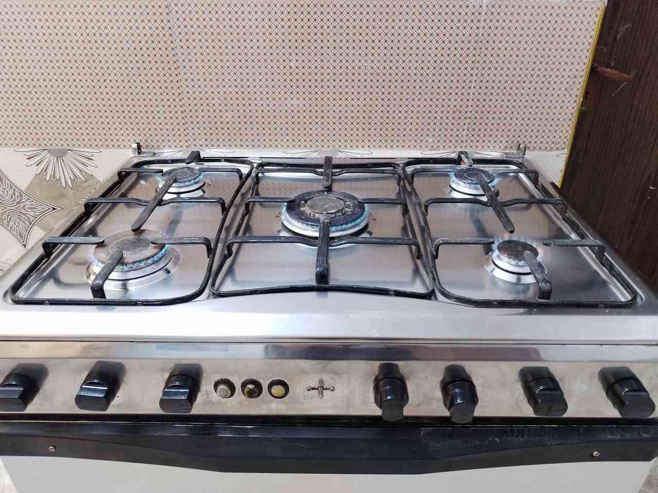 طباخ تكنو مصري كلش نضيف كله شغال السعر ١٤٠ العنوان كوت حي الجهاد قرب مدرسة رمضان الرقم *********** دهل اوران, واسط
