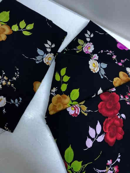 اهلاً حبايب🙋🏼‍♀️🙋🏼‍♀️ اقمشة بدزاينات جميلة وجودة عالية والسعر حلو هم😍♥️♥️♥️🔥 الكشمير الايطالي الاصلي  
الفحص امام المندوب معجبكم رجعو بدون اجور توصيل وتدللون عليه 
والكميه محدوده وتوصيل سريع 🌹🌹🌹🌹🌹للحجز واتس***********📞
