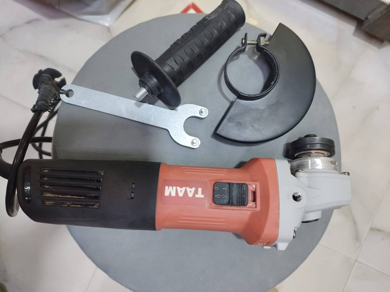 للبيع دريل وكوسره التام الاصلي جديد
***********
