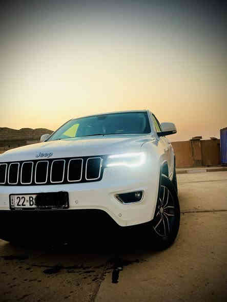 السلام عليكم 
جيب لاريدو  18 
6 خليجي سليمانيه 
حساسات امامي خلفي 
لد نهاري 
لايت زنون 
زراكات ماء لايت
رادار خلفي 
كشن سايق وبصف سايق كهربائي 
 كير 8 نمر 
تحكم مقود جهتين 
تشغيل عن بعد
اطفاء ذاتي 
سياره مكفوله فقط رصعه بالتكمه الخلفيه واضحه 
ماشيه 120 كيلو متر 
السعر 270 وبيها مجال 
مكانها قضاء الدور 
***********
