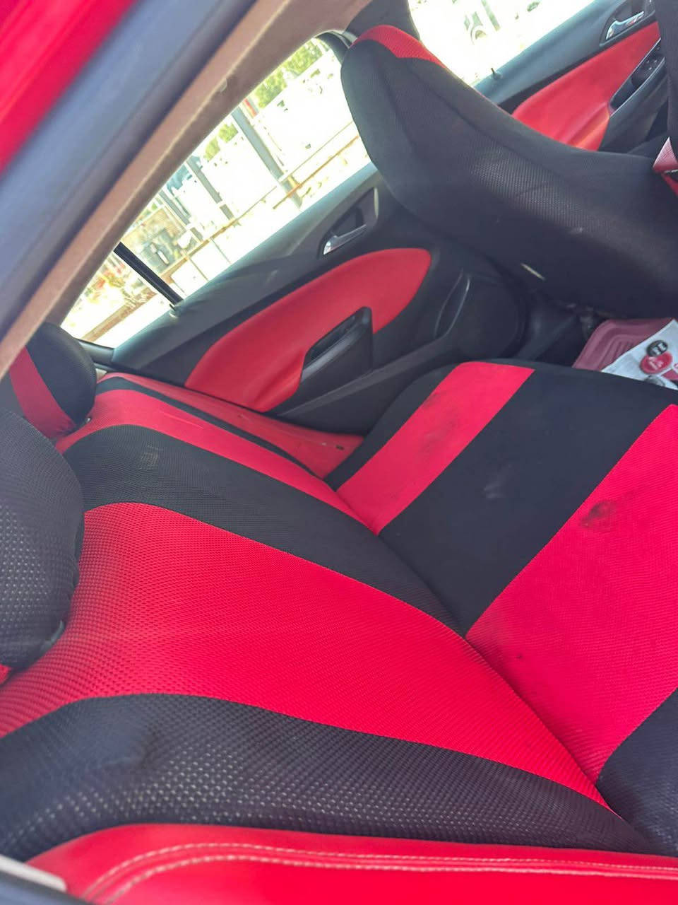 السلام عليكم 
شوفرليت كروز 2018 
فول موصفات اربع بصمات 
مكينه كيه حداديه تبريد جاهز 
بيه جاملغ اوبنيد تعمير صور الحادث بالمنشو 
معوقين مثنئ باقي شهر وتصير حره تحويل مباشر 
مكاني ناصريه السعر 80 ورقه 
*********** ناصرية, ذي قار
