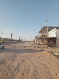 الديوم شارع ٦٠ • ٣٠٠م • واجهة ١٠×٣٠
