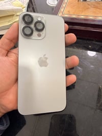 آيفون ١٥ برو ماكس • ٢٥٦ • نضافه ١٠٠٪