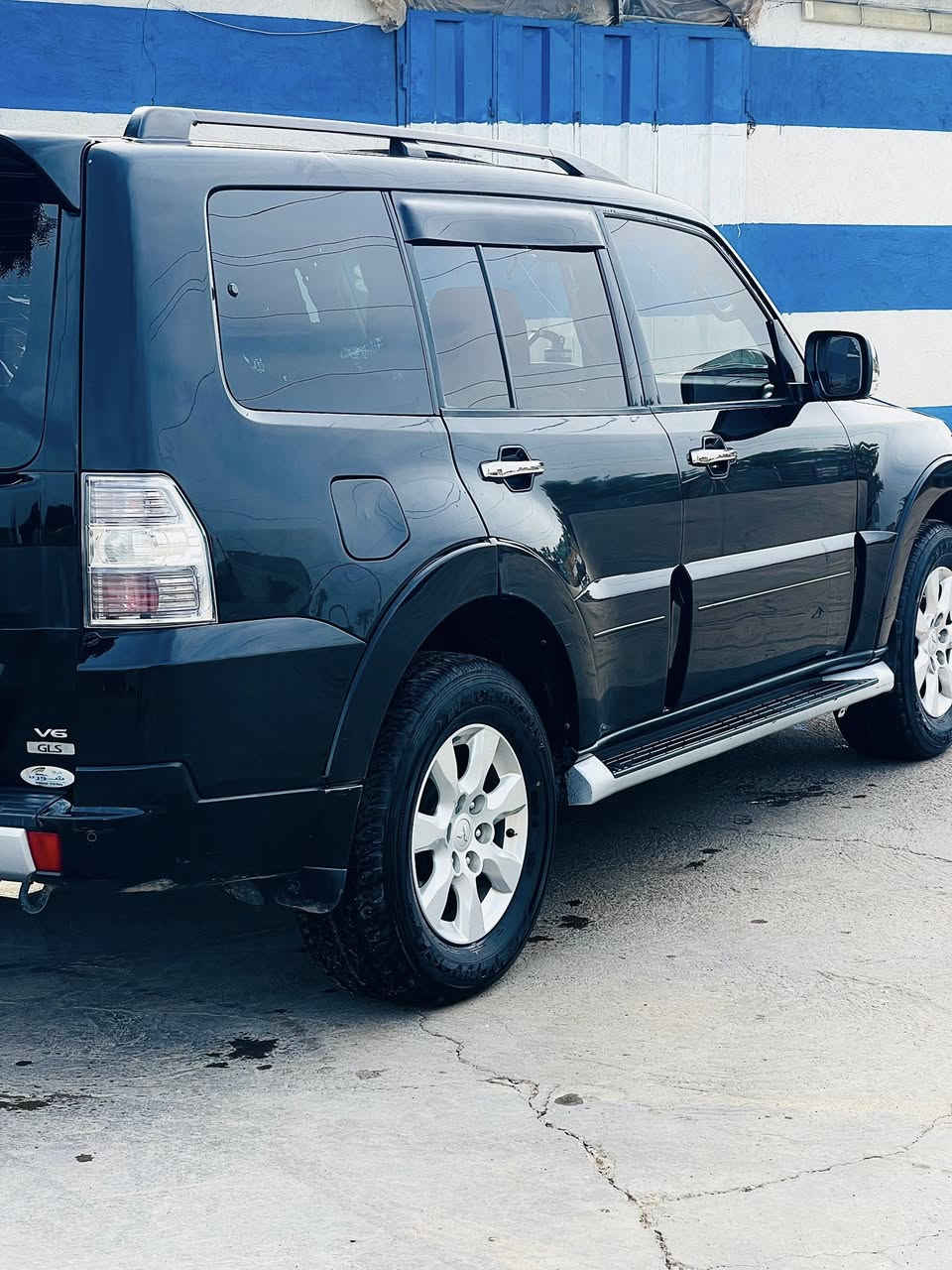 السلام عليكم  باجيرو موديل 2015 حبتور
محرك 6 سلندر 3500  مكفوله من الضربه والصبغ إلا شي قليل جدا  فتحة كشنات جلد كشنات كهرباء ٧راكب دمام خلفي ٣قطع تبريد مري شفط حساس خلفي

دفع رباعي باقي المواصفات معروفه 

 تخم تاير مع صدر خلفي امامي جديد رقم أربيل بسمي جديد السعر ١٧٠ وبيها مجال قليل

***********
