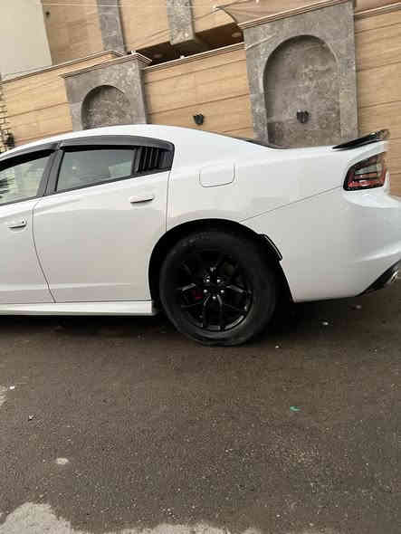 السلام عليكم 
جارجر ١٩.sxt

محرك v6

كلين وارد 🇨🇦 كندي عداد ٢٦٠ كفاله من الصبغ وتبديل 

كير محرك بشرط 

صدر ودامه كامل وجاهزه سياره جديده معنى الكلمه ستخدام شخصي 

رقم اربيل بسمي شرط التحويل 

موصفات كشنات جلد 

شفتات ستيرن 

كامره 

حساس خلفي 

تحكمات ستيرن جهتين 

كار بلي 

وباقي موصفات لsxt 

ماشيه ٨٣كم

السعر ٢٤٨

مكاني بغداد

***********
