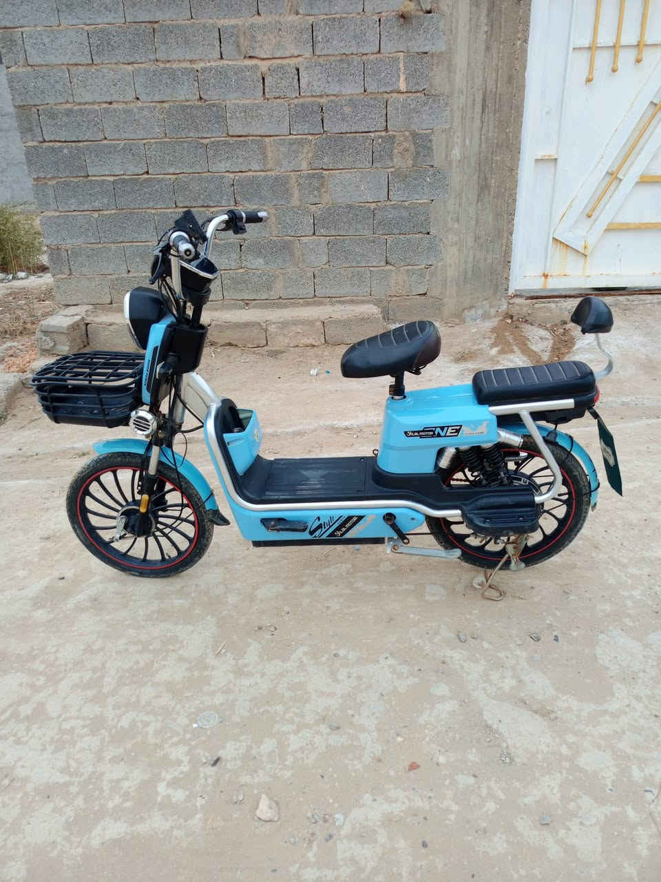 سلام عليكم باسكل شحن جديد للبيع كله شغال سرعته 60 سعرالباسكل 400وبي مجال مكاني كربلاء العطيشي
