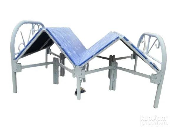 سوبر ستور SUPER STORE

يظهر في الصورة سرير معدني قابل للطي (يُعرف أيضاً بالسرير "الدفتري" أو "السفط")، وهو مصمم لتوفير المساحة وسهولة التخزين والنقل. يتميز هذا النوع من الأسرة بهيكل حديدي قوي وتصميم عملي يجعله مثالياً للاستخدام في غرف الضيوف، الشقق الصغيرة، المستشفيات، أو حتى للرحلات. 

قياس واحد 90 × 195

الحجز والاستفسار مراسلة الصفحة او تصال بل رقم 
***********📲📲📞📞
***********📲📲📞📞
يتوفر خدمة توصيل داخل منطقة 🛵 🛵 🛵 
يتوفر خدمة توصيل محافظات 🚚 🚚 🚚
#الجميع
