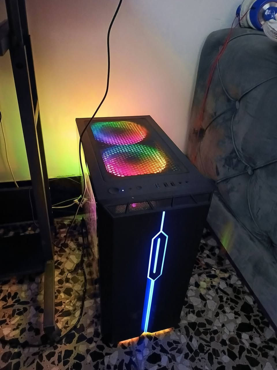 سلام عليكم 

معالج i5 9400f
كرت GTX1650Soper من شركة msi
رامات 16 DDR4 3200من شركة cuso
مذربورد H310s2Hمن شركة GiGABYTE
SSD 128 من شركة ADATA
HDD 1T 
بور سبلاي 600
FAN5RGB

مع شاشة من شركة Samsung 
مع الميز كاملة و موس و كيبورد 

السعر 675 بيهة مجال 
مكاني بغداد أبو غريب 
رقم *********** بي وتساب
