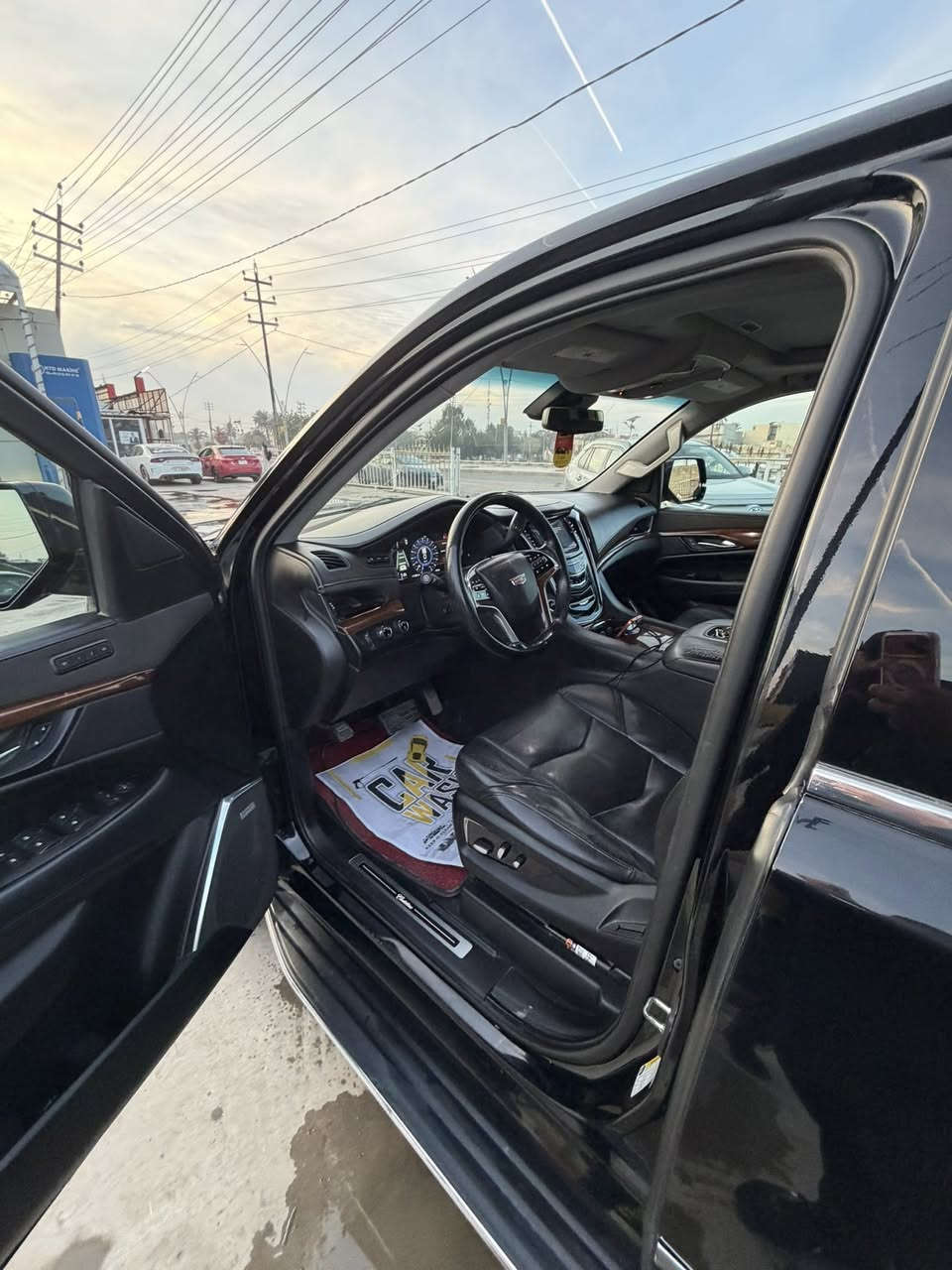 اسلام وعليكم 
كديلاك 2019 اسبرسو فول موصفات 

ماشية 177 السيارة السيارة جديدة كلش 

السيارة نضيفة رقم بغداد بسمي 

بيهة بارد بل جامرلغ ال خلفي صفحت السايق 

مكان ال سيارة ديالى ال مقدادية
السعر 3 دفاتر او 40ورقة  وبيهة مجال 

***********
