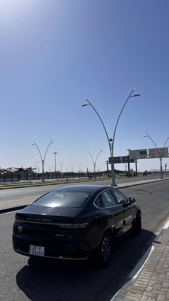 🚗 BYD Seal 5 2025
📍 مرقمة اربيل دولي  
ماشيه 6 الف

✨ المواصفات:

✅ عدسات زنون
✅ إنارة LED أمامية وخلفية
✅ دخول وتشغيل ذكي (بصمة)
✅ مقاعد جلد باللون الأبيض
✅ شاشة متعددة الوسائط تدعم Apple CarPlay & Android Auto
✅ عدادات ديجيتال
✅ تحكمات ستيرن
✅ حساسات مع كاميرا خلفية
✅ قطعتين تبريد
✅ ويل كب

سيارة تجمع بين الشكل العصري والاقتصادية العالية والراحة
مكان البصره 

📞 ***********

