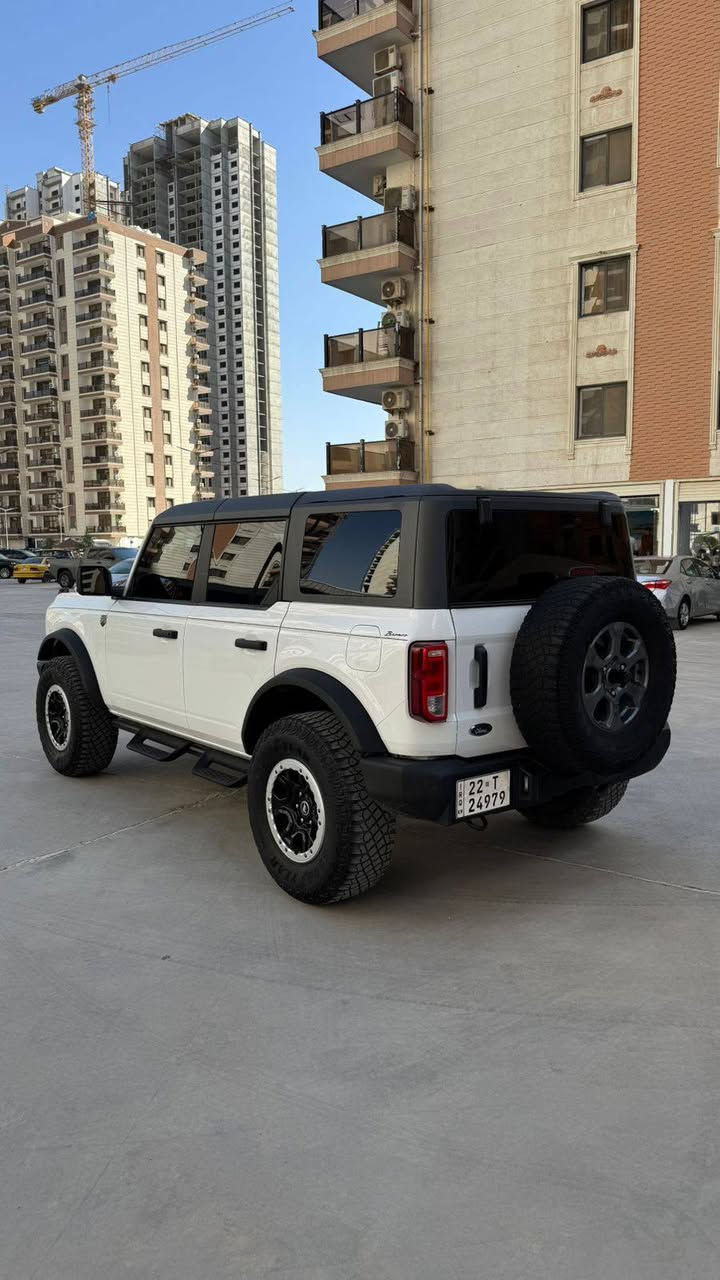 للبيع بسعر مناسب 
فورد برنكو موديل 24 اخت الزيرو ماشيه 1600وارد امريكي مكينه 4 سلندر تيربو فووول داخل جلد بلادي شاشه كبيره تحكمات ستيرن هيتر كشنات رادار امامي وجانبي تحديد مسار قماره فايبر تاير وويل اصلي حتى ارضيات السياره كله اصليه السياره محرك كير صدر وكاله زيرو رقم وهزه وسنويه كله جديد وبسمي باج تضليل بالسنويه جديد السياره بيه قطع صبغ من الخارج فقط اي استفسار اتصال ع رقم او واتس مكان السياره بغداد  الكرخ اتصال *********** بغداد, العراق
