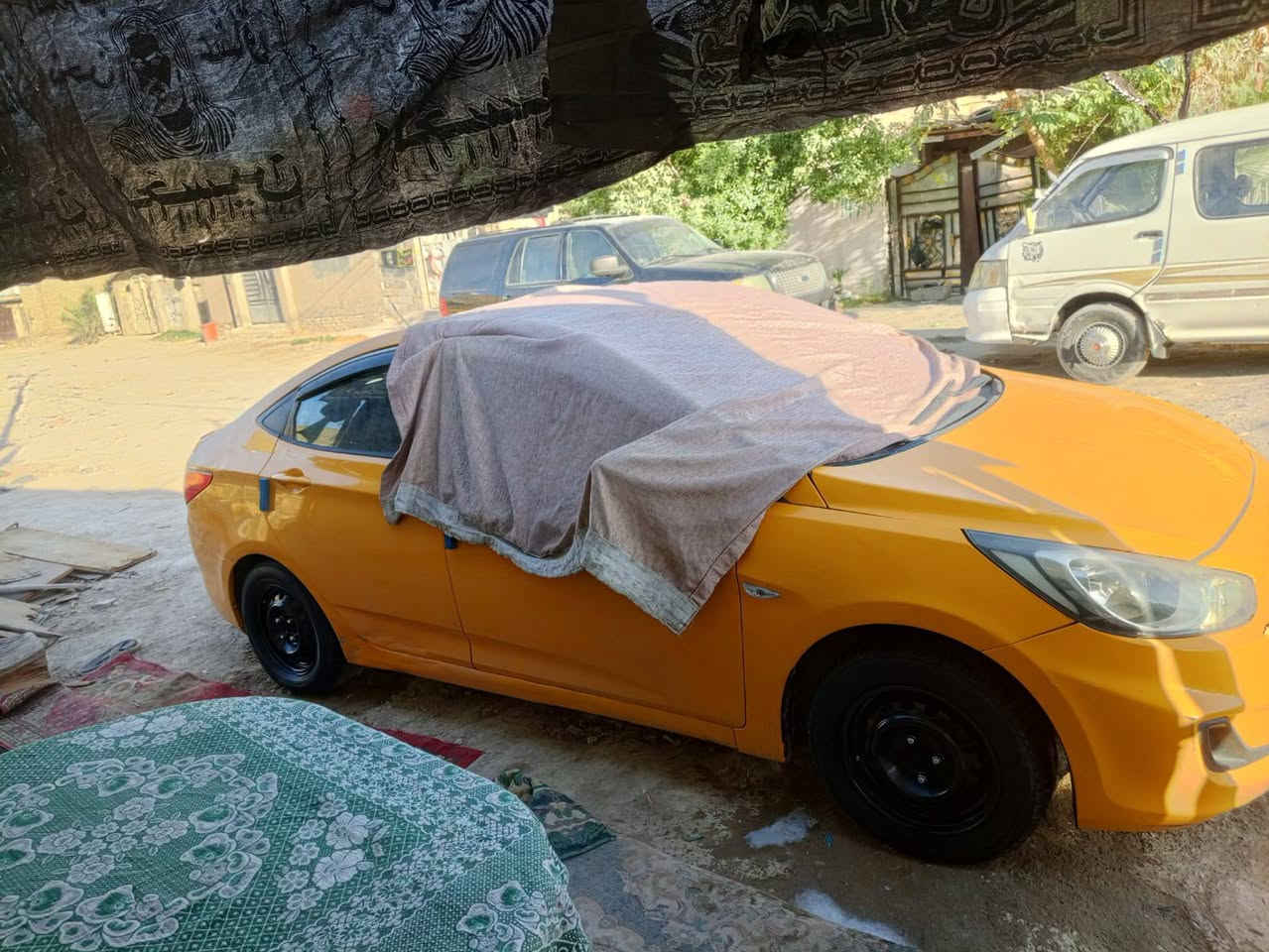 اكسنت موديل ١٤سياره جديدة تبريد دواخل تخم تاير سياره جاهزه مكفوله من الكص بيهه ارقام شرط الحاسبه مكان بغداد ابيع ادوات *********** السعر ٤٥او مراوس حسب القناعه
