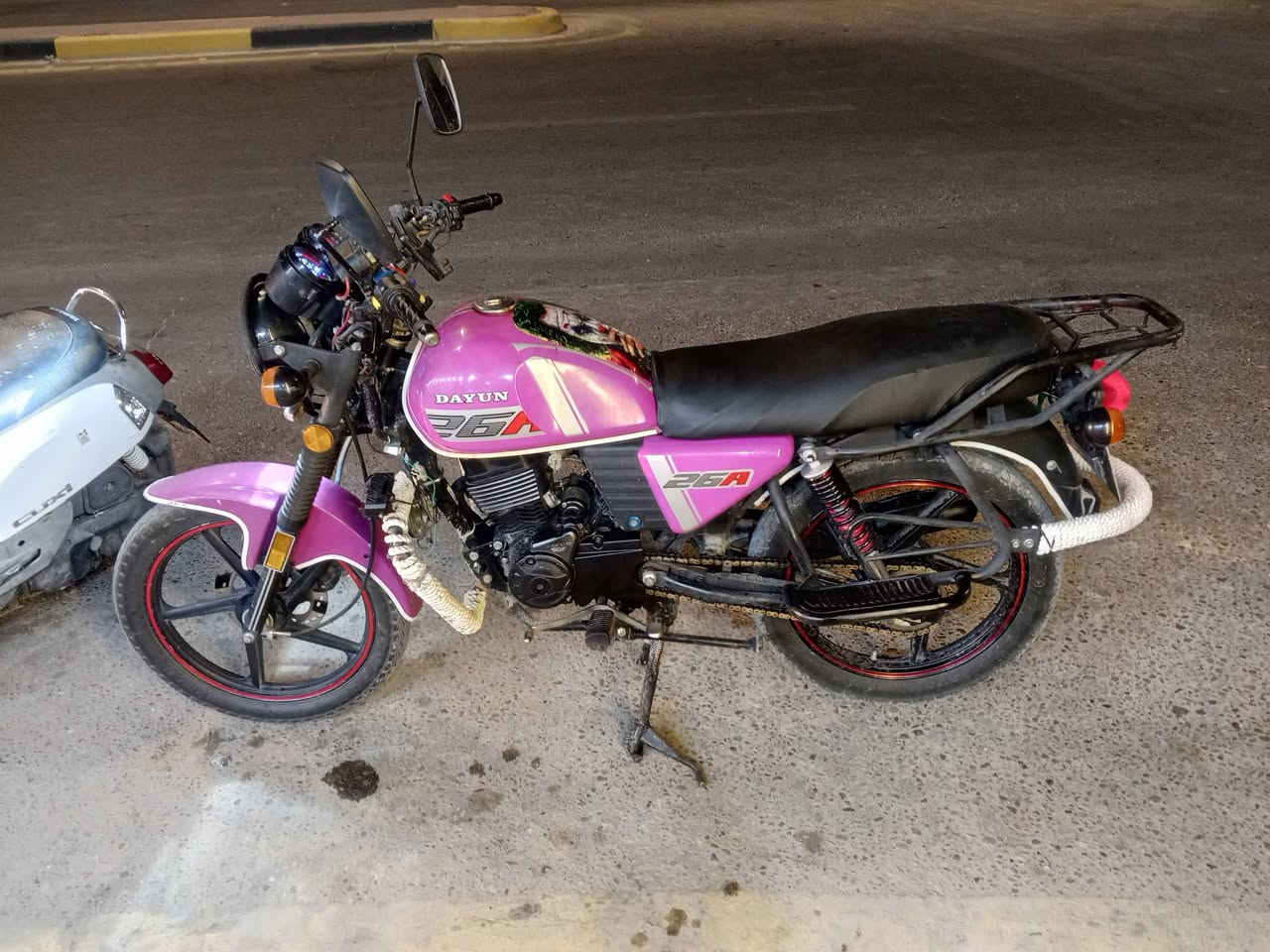 للبيع لون مميز رقم سنويه موديل 23 كفاله عامه شرط فحص مداور ثاني يوم دراجه جديده جاهزه من كلشي الشراي يتصل مكاني كربلاء الحر الاتصال فقط *********** خاص ماعندي
