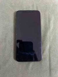 للبيع ايفون xs فقط مو ماكس انتبهو النظافه 90‎%‎ كلش نظيف الجهاز مبيدل ...