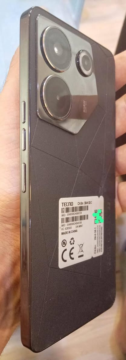 السلام عليكم موبايل تكنو كومان 5g
جهاز جدا نضيف ويا شاحنته الاصليه 80واط
سعره 250
مكاني بغداد الطوبجي


**إذا كنت صاحب هذا الإعلان وتريد حذفه لأي سبب، رجاءا أرسل رسالة إلى الدعم الفني**