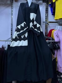 بيع فقط جمله عبايه نسائي  العدد بل75 قطعه للطلب والاستفسار وتساب 07518...