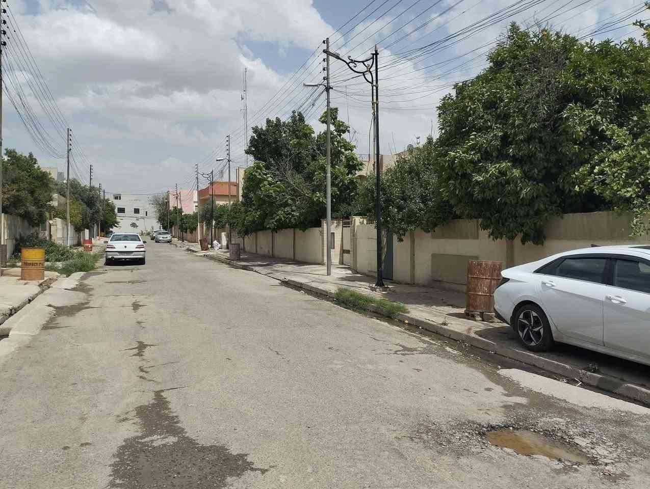 🏦  عروض مكتب بيت الأركان للعقار   🏦

الدار للبيع  في حي العربي  مساحة ٦٠٠ م 
الواجهة ٢٠ م العمق ٣٠م الاتجاه غروب شمال 

طابقين خمسة غرف نوم هول استقبال مطبخ 
وصحيات مع مشتمل غرفتين نوم هول مطبخ 

الموقع بداية حي العربي قرب جامع الخشاب 
🏦                                                   🏦
السعر على التليكرام https://t.me/alarkan_1
للاستفسار مراجعة مكتب بيت الأركان للعقار 

موقع موصل حي العربي قرب مطعم ماشاءالله 

 *********** / *********** / *********** 🏦
