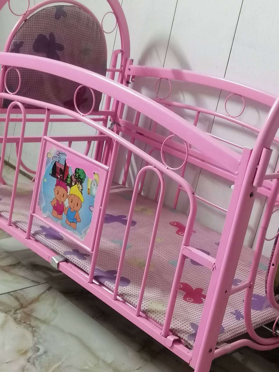 للبيع سعر مكتوب عليه مكان بغداد شعله اكو توصيل داخل بغداد فقط بكروه بي مجال


**إذا كنت صاحب هذا الإعلان وتريد حذفه لأي سبب، رجاءا أرسل رسالة إلى الدعم الفني**