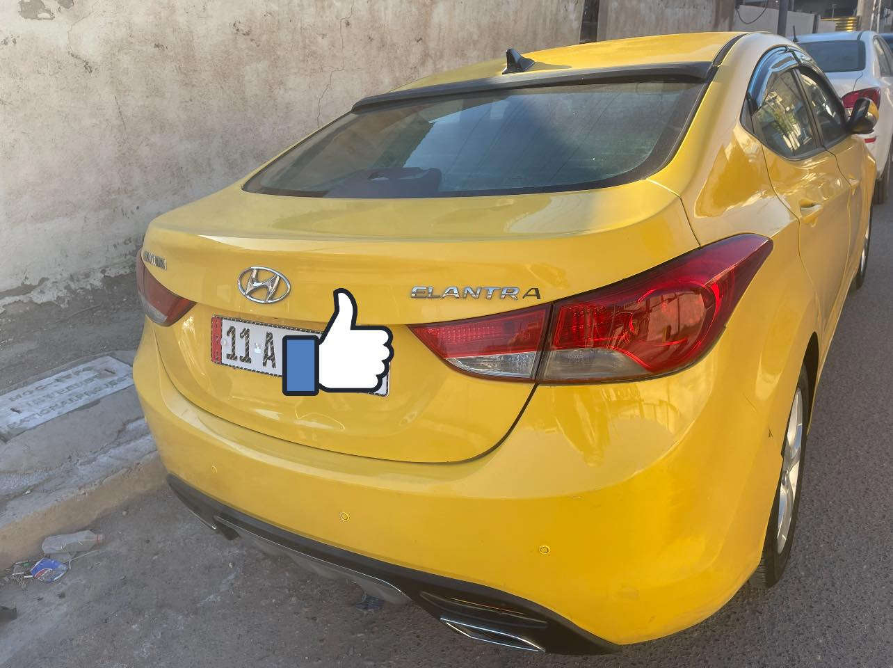 النترا 2013 امريكي حادثها جاملغ بدون دواخل بيها خصرة بالشاصي الايمن فقط، بدون اي تعمير كامله السيارة مابيها نقص، بيها منظومة غاز رقم دولي باسمي مصفرة هيئة وغرامات محرك كير بلاديات ماملعوب بيهن تخم تاير تدفئة تبريد كله جديد السعر 105 بيها مجال 
***********
