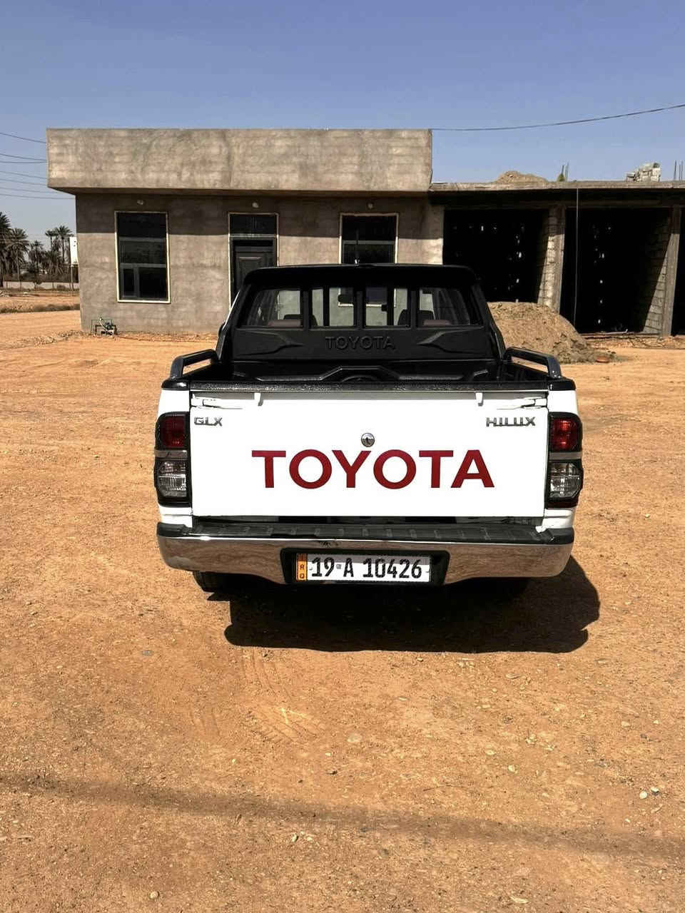 سلام عليكم
هايلكس للبيع موديل 2013
السيارة بيهة  ثلاث قطع يعني بجم
السيارة كير اتو ماتيك
سيارة جديدة
سيارة رقم كربلاء بسمي تحويل ثاني يوم 
سعر 175
رقم الهاتف ***********
