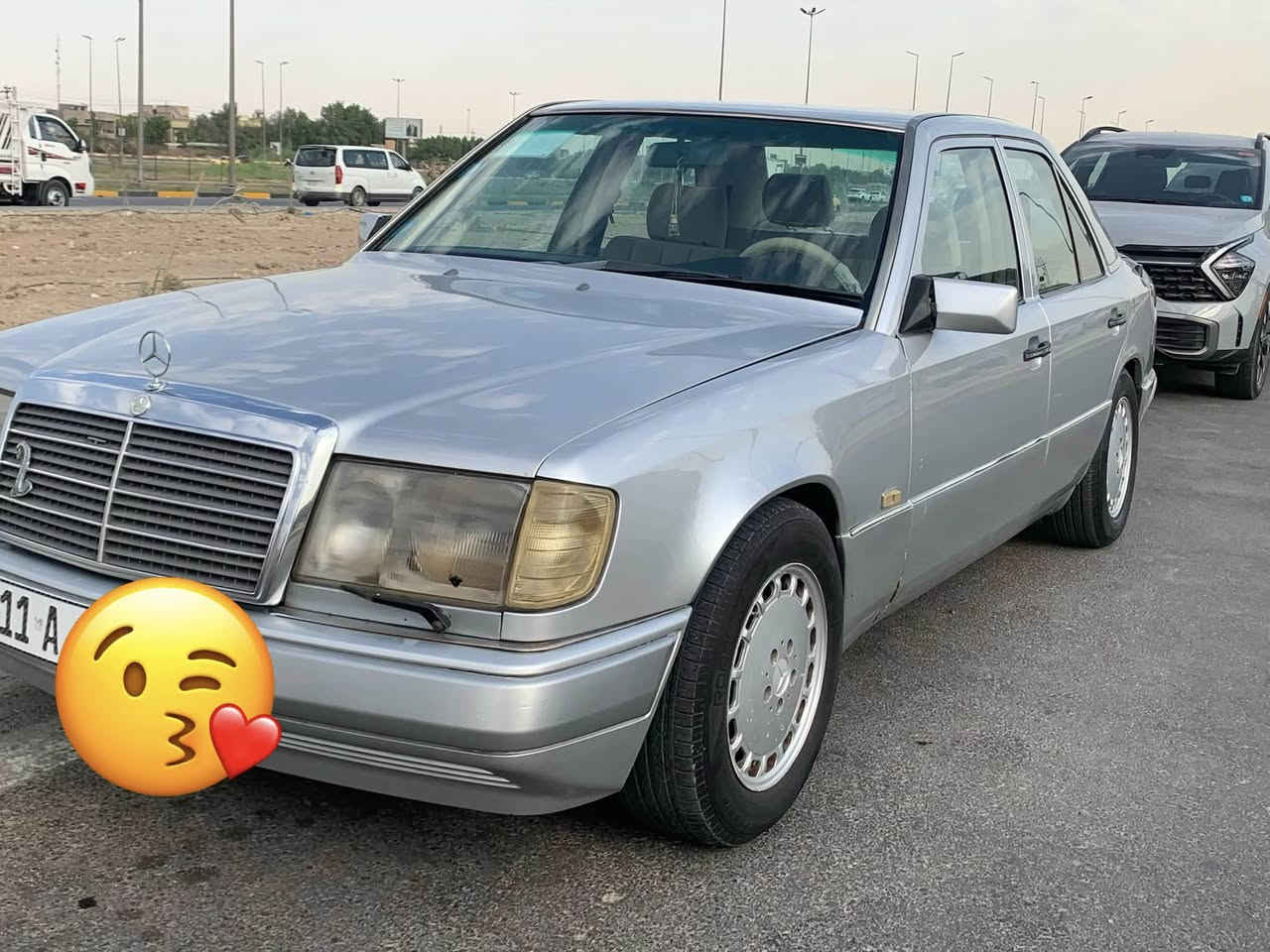 السلام عليكم ورحمة وبركاته دب 1990للبيع ابلادي مصبوغ جماليه فقط 
غرفتها كلش حلوه 
سياره كلشي شغال بيها 
ما عدا سلايت روف عطل 
سياره كامله من كلشي تبريد كهربائيات
سنوية نهاية 27
سياره بأسمي السعر 75 وبيها مجال حك الجيه 
الرقم ***********
ملاحضه اتصال ع الخط فقط
