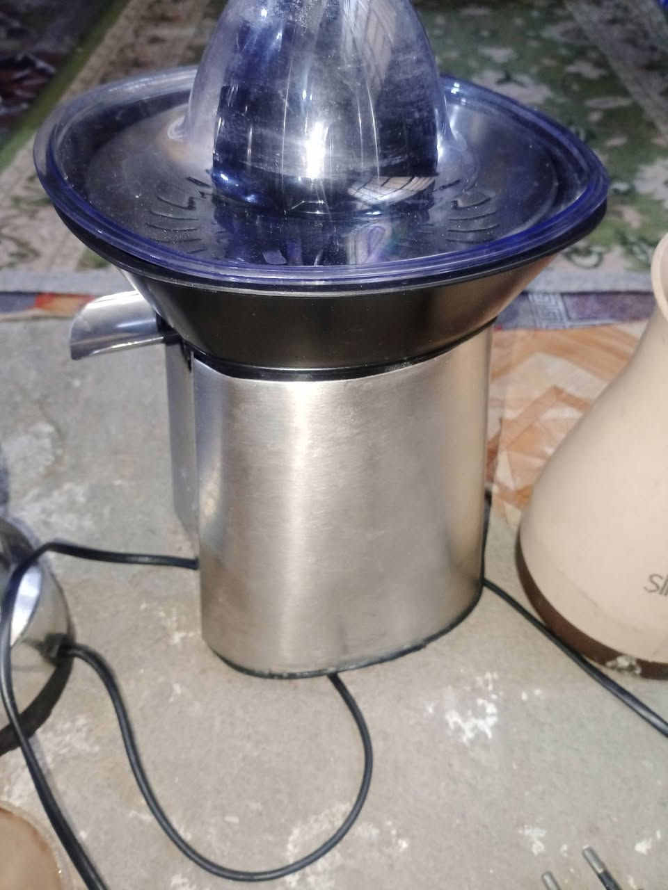 كلهن بيعهن سوية الاي يريدهن يجي ياخذهن بس يكتب السعر المناسب مال  كهوة ومعصارة والخلاط كلهن يشتغلن 
وكرسي الاطفال جديد ممستخدم ابد


**إذا كنت صاحب هذا الإعلان وتريد حذفه لأي سبب، رجاءا أرسل رسالة إلى الدعم الفني**