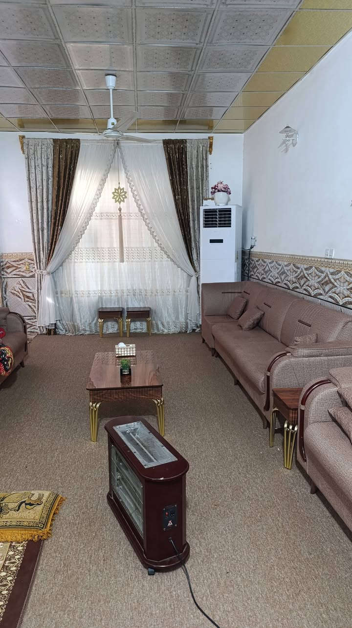 دار طابو للبيع المساحة 200 م عگاده شارع 20 منطقة حي عابجية تم بناؤه 2015.
لتواصل ***********
