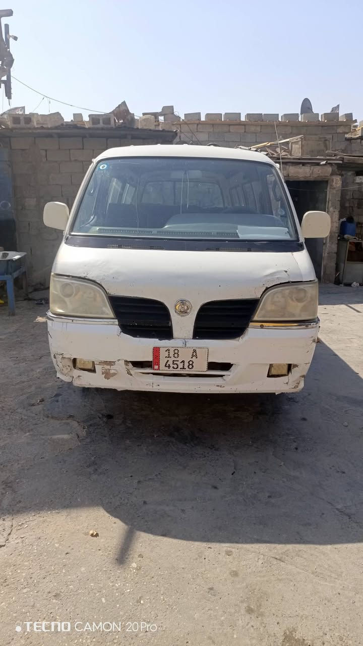 سلام عليكم سياره للبيع فتون بولارسن بلاديه لاضربه ولا صبغ فقط بيه خياسات قليله كلش موضحه بالصور مكينه وكير وكسن  مكفوله سياره باسمي تحويل ثاني يوم مصفره هيه وغرامه مكان سياره بغداد جسر ديالى سعر (40)وبيه مجال حك لجيه رقم الهاتف *********** ما متواجد عل فيس

