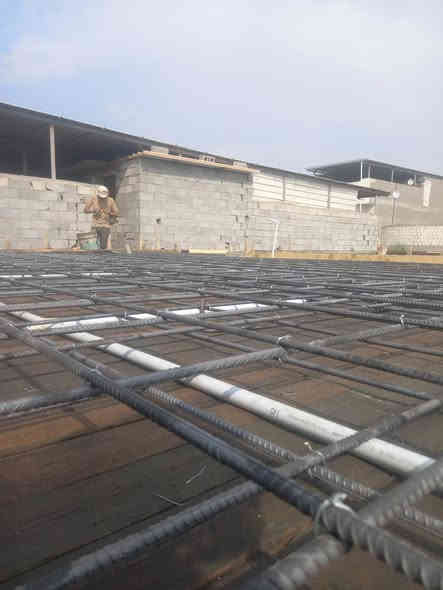 سلام عليكم خلفة بناء طابوق وبلوك متفرغ حاليا اخذ مقطوعة تسليم بيت هيكل  عمل وجميع انواع  الترميم ***********
