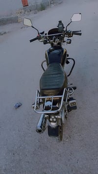 بدون مواصفات