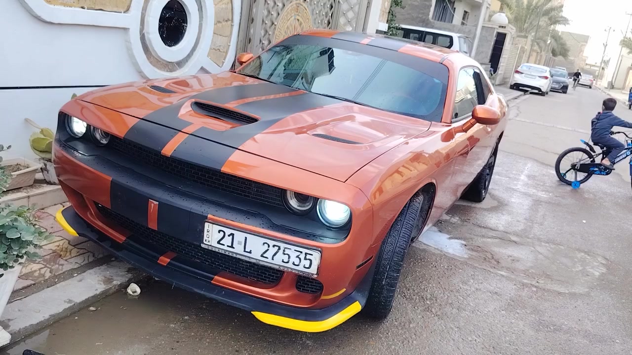 السلام عليكم دوج جالنجر موديل ١١ فول مواصفات فتحه بصمه ابواب بصمت تشغيل بصمه صندوق كامره امامي وخلفيه سيارة تبريد محرك كير اكسل تخم صدر امامي خلفي كله جدد كهرباء بلادي محرك ٣٦٠٠ سياره متصرف عليه دينار صبغ ٣ قطع فقط هزه وسنويه جدد تحويل مباشر بيع او مراوس حسب القناعه للاستفسار ***********
