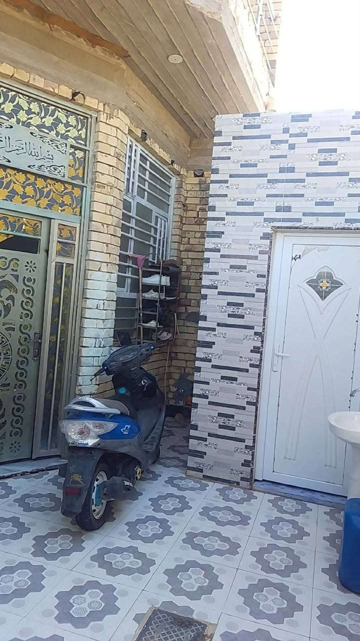 📍 بيت للبيع طابقين
حي الإمام الرضا 
🔹 المساحة: 125 متر
🔹 نوع الملكية: طابو
🔹 الموقع: قرب مدرسة الأبرار الأهلية
يحتوي على 
#الطابق_لاول 
#غرفة #نوم #صالة #مطبخ #استقبال #صحيات
#الطابق_الثاني
#غرفة_نوم #صالة #صحيات

📞 للاستفسار والمعلومات أكثر
 ***********
***********
