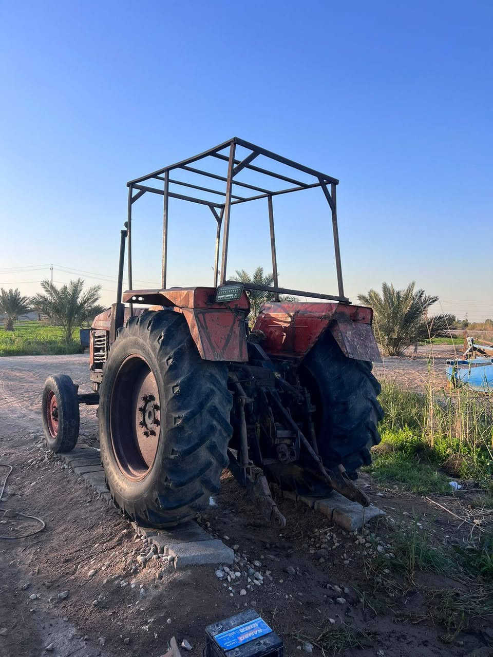 السلام عليكم من رخصه ابو الكروب للبيع عنتر 80 كير مكينه اكسل وهودرليك كفاله ستيرن باور مكينه نكره سلف بدون رقم المكان واسط العزيزيه السعر 4مليون وبيه مجال ***********
