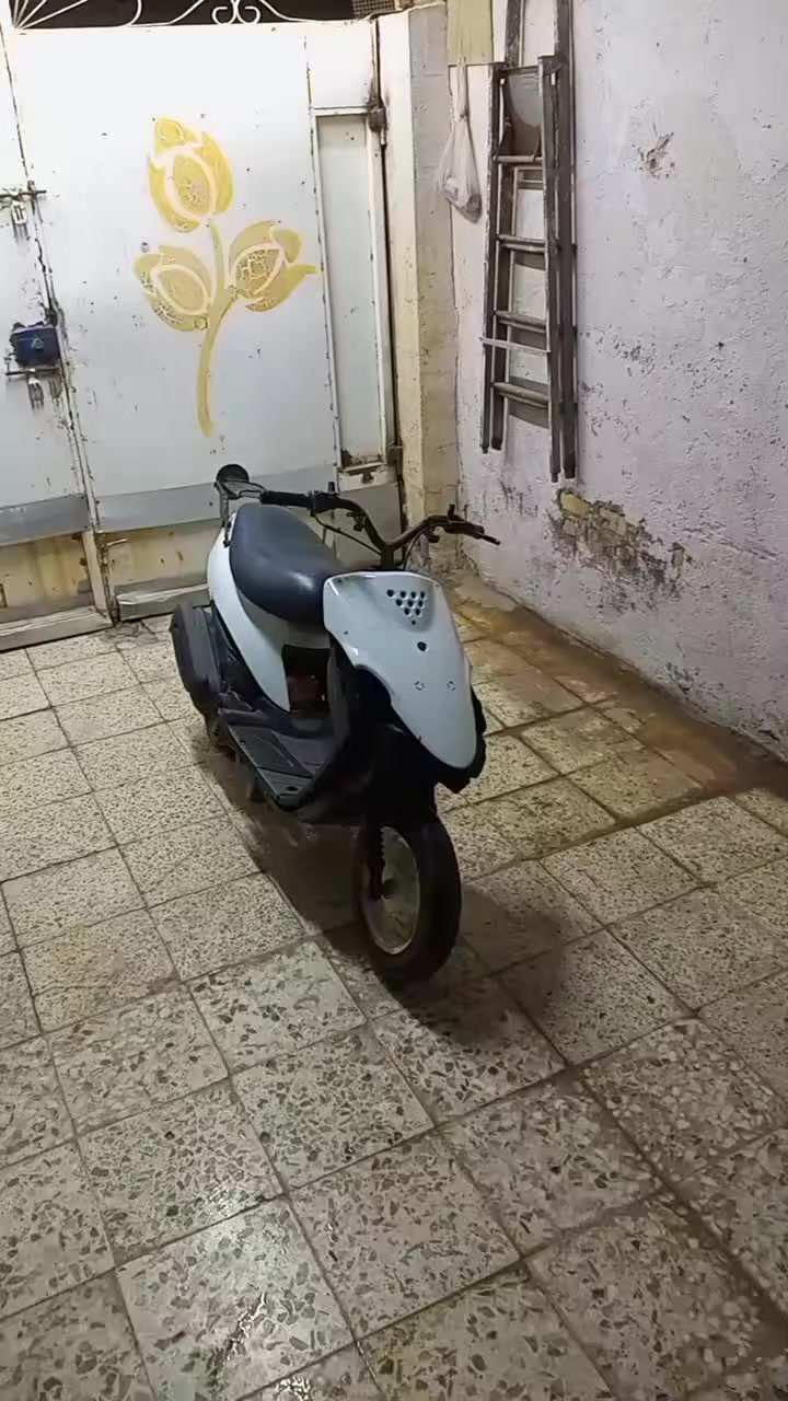 سلام عليكم شباب دراجه تسعه للبيع 
مكينه 80دراجه تخبل ما مفتوحه خرسه 
عقل 200
سعر 200مكان حي الخليج يم ملعب ميسان


**إذا كنت صاحب هذا الإعلان وتريد حذفه لأي سبب، رجاءا أرسل رسالة إلى الدعم الفني**