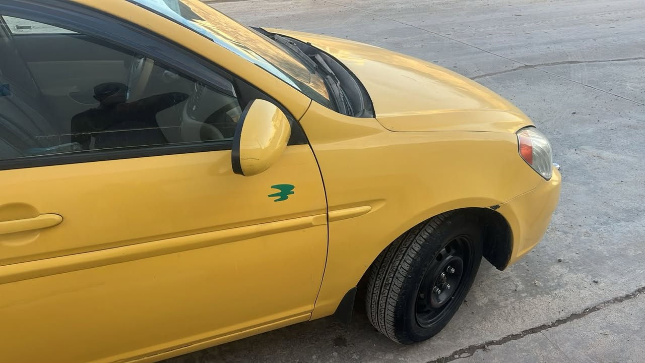 اكسنت 2009 للبيع
هزه جديده +لوحات جديده + هيئة صفر

شرط التحويل

تدفئة +تبريد

موصل الأيسر 

***********
***********
