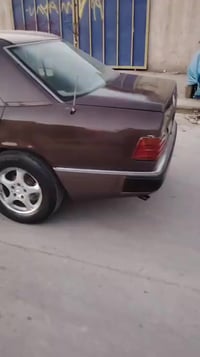 مرسيدس • موديل ٩٣ • رقم بغداد