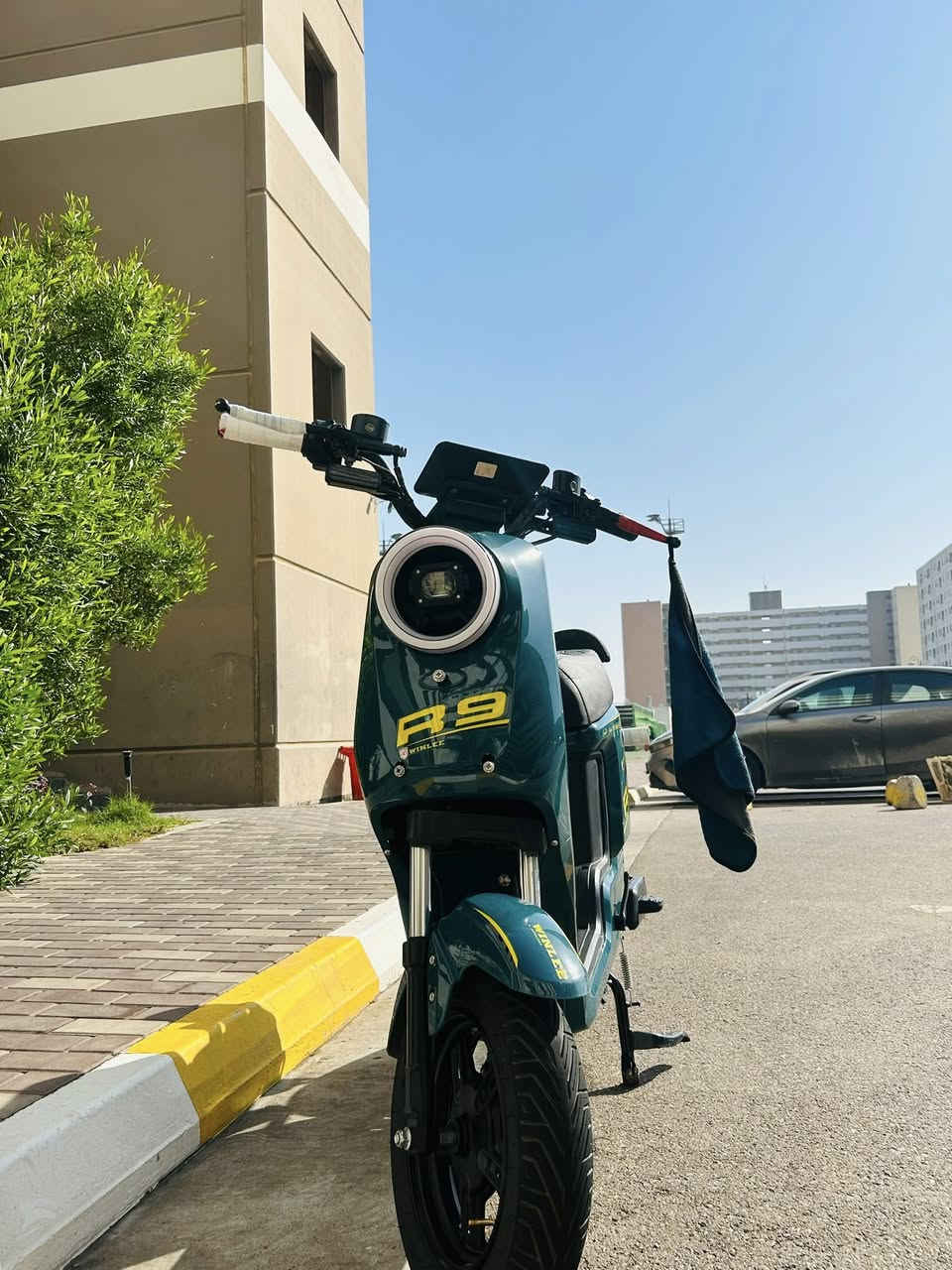 سلام عليكم ورحمة الله وبركاته دراجه R9مديل 2025دراجه نضيفه كدام عينك فول مواصفات بصمتين دبل إشاره إشاره يمنه ويسره لايت زنون عاليه وناصي سكن ألوان قاعده مال موبايل سرعه جذبيه 99حقيقيه 70بطاريات 5الكبير الدبل عنوان بغداد بسمايه اي استفسار اتصال على رقم ***********
