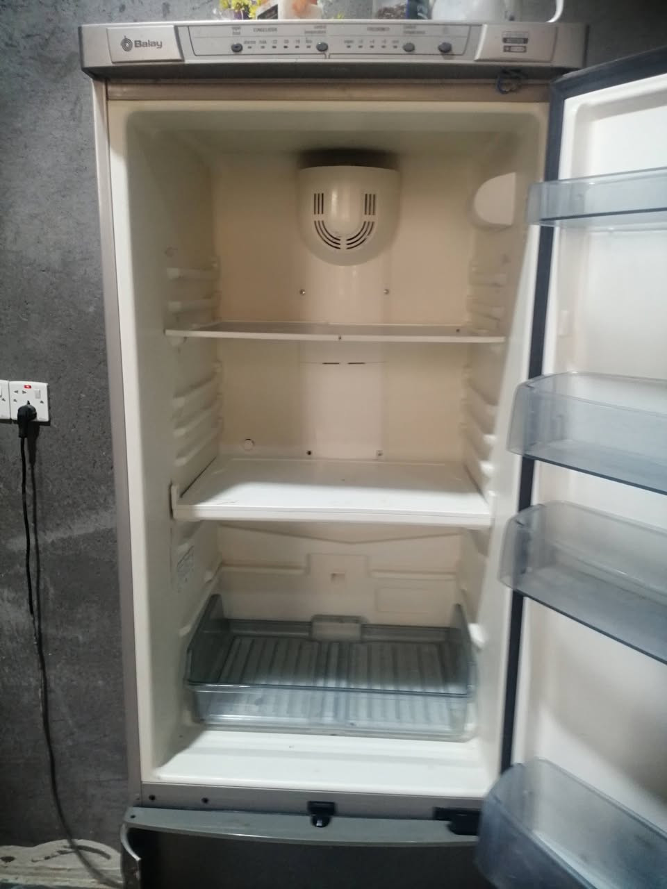 ثلاجه مستخدمه البيع اوربيه الفريز الفوك ضعيف بس جوه شرط ثلج المكان البطحاء الستفسار مراسله ع ال ماسنجر


**إذا كنت صاحب هذا الإعلان وتريد حذفه لأي سبب، رجاءا أرسل رسالة إلى الدعم الفني**