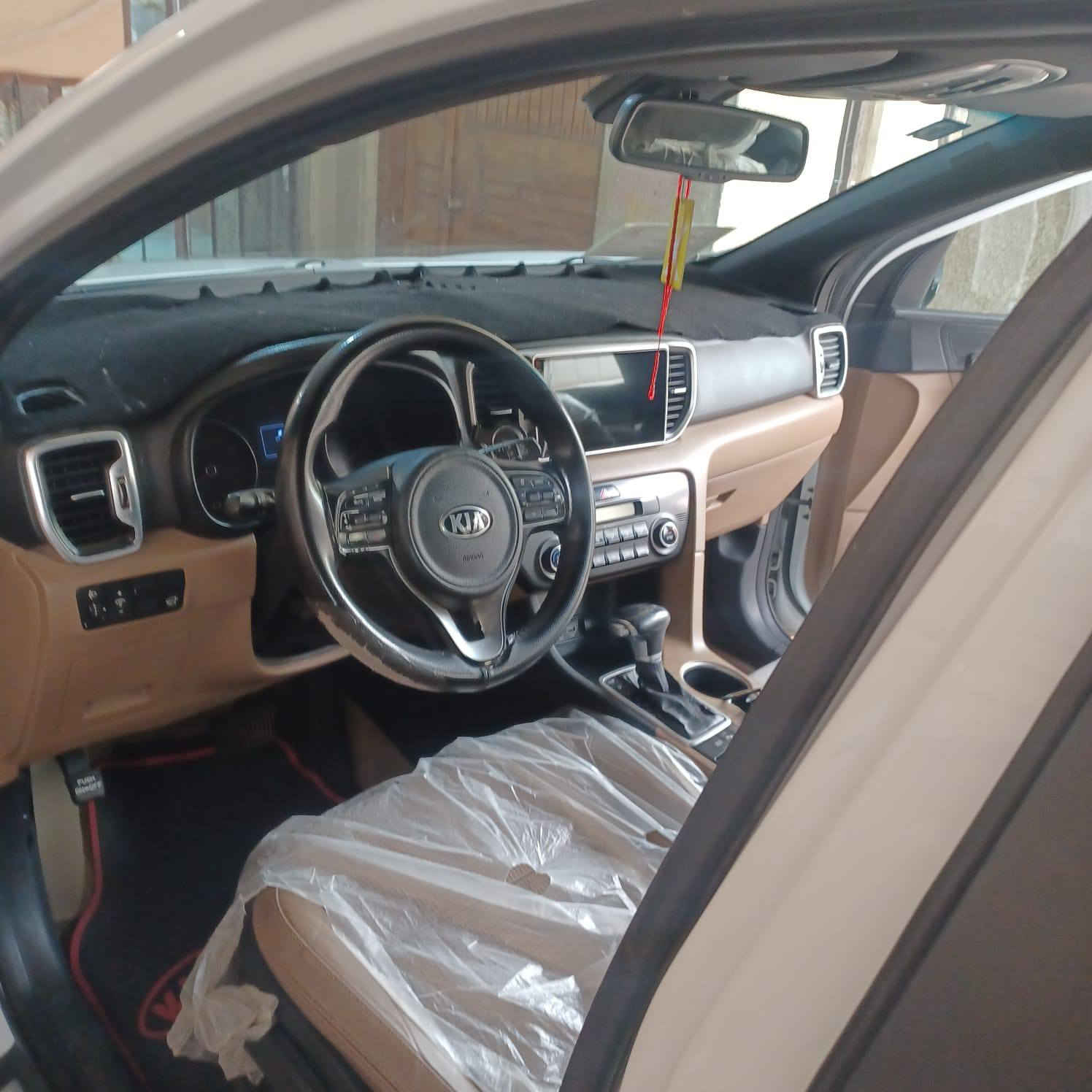 السلام عليكم كيا سبورتج وارد خليجي موديل ١٧ ماشيه ١٣٩ الف فتحه بنورما مري شفط دخول ذكي ردار خلفي بصمه صندوك كهربائية رقم بغداد مكان السياره بغداد سعر ١٧٥ بيه مجال شي بسيط ***********
