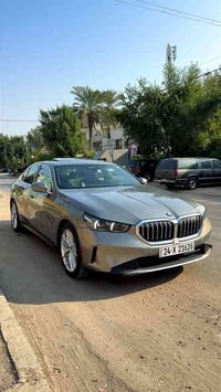 السعر مناسب جدا الشاري يتصل ويدلل بيع فقط بدون مراوس حجم 530 موديل 202...