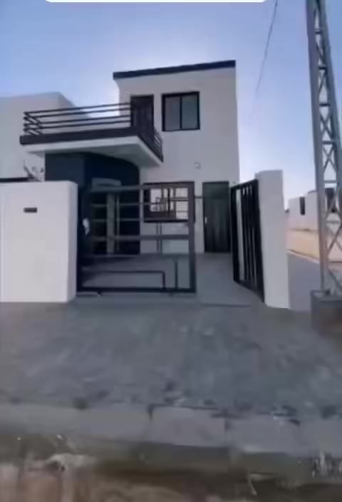 عرض جميل وفرصه لسكن داخل مجمع النخيل السكني

________________________________

المساحة الكليه للوحده السكنيه [٢٠٠م]🏠 مساحه البناء طابقين 3 غرف.🌹🌹

بناء 🏗 بمواصفات عاليه الجوده طابوق نهروان🧱🧱 + الاساس رفت..

---------------------------------------------

استلامه بشهر ال 10

نظام تسديد مريح جدآ..🤗

بسعر كلي 175

بمقدمه بسيطة  الواصل 47 ونص

قسط شهري 500 الف

تطلوعه 5 

بلوك 28  مرحله ثالثه

-----------------------------------------------------
اتصلو ويمنه كلشي سهل🏃🏼🫶🏻
---------------------------------------------------- 

للاستفسار الاتصال  على الارقام ☎️☎️

***********
