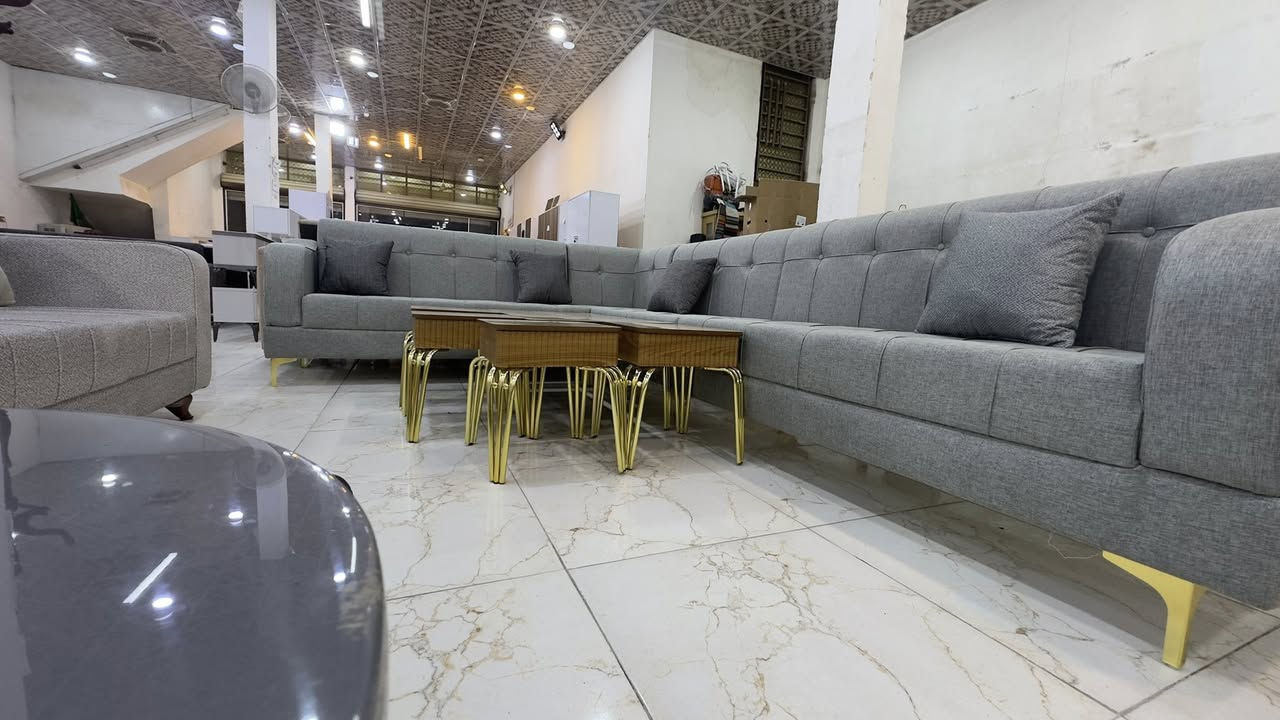 اهلا وسهلا بكم زبائننا الكرام نقدم لكم مجموعة متنوعة من الأثاث الحديث بأنسب الأسعار للحجز مراسلة الصفحة متوفر توصيل ***********
