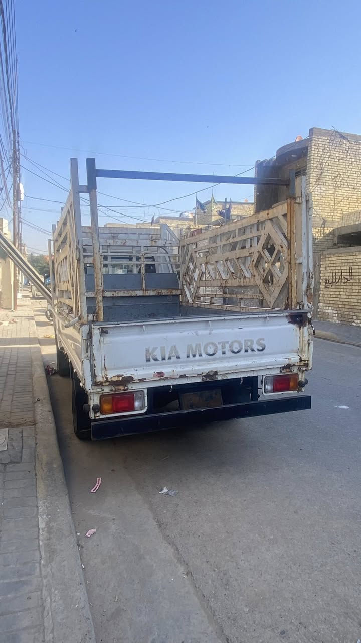 سلام عليكم كيا حمل بنكو 96 رقم بغداد
كير مكينة كهربائيات كلها شغاله  قمارة وربع نضافه كدام عينك سعر 55 وبيها مجال قليل مكاني بغداد العبيدي *********** اتصال فقط
