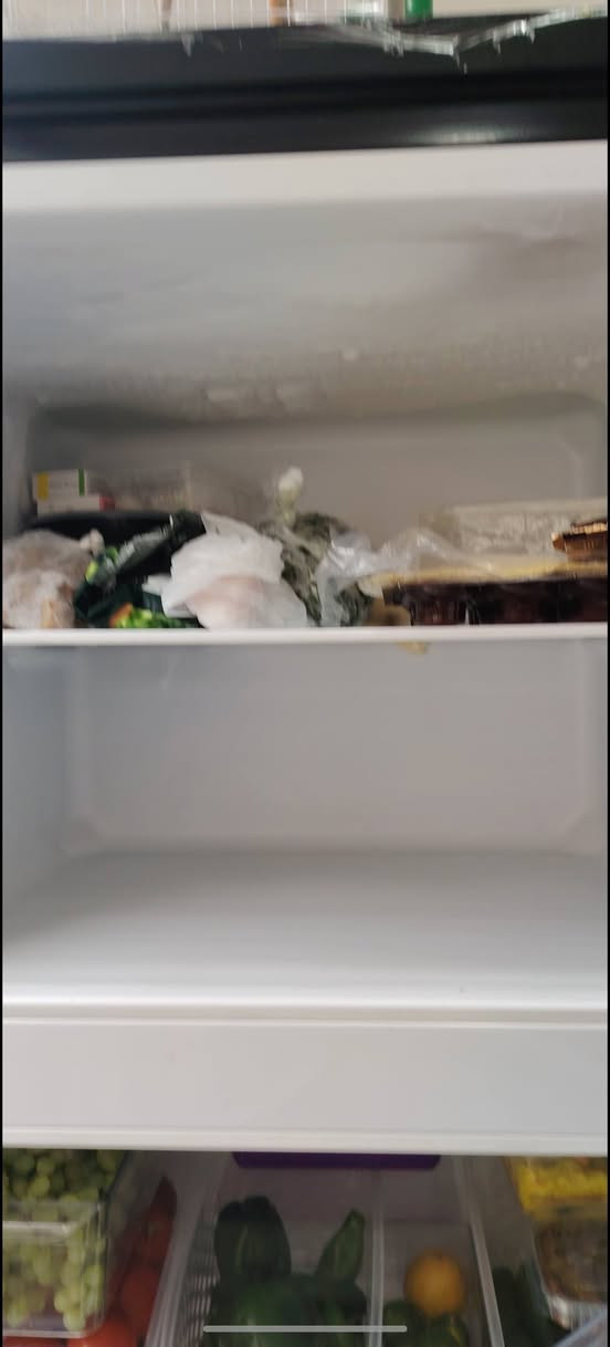 السلام عليكم هاي غراض للبيع مكان شارع فلسطين مرشحه ٦٠في٦٠ وطباخ ٦٠ في٩٠ وثلاجه ٢٢قدم نوع بيكو


**إذا كنت صاحب هذا الإعلان وتريد حذفه لأي سبب، رجاءا أرسل رسالة إلى الدعم الفني**