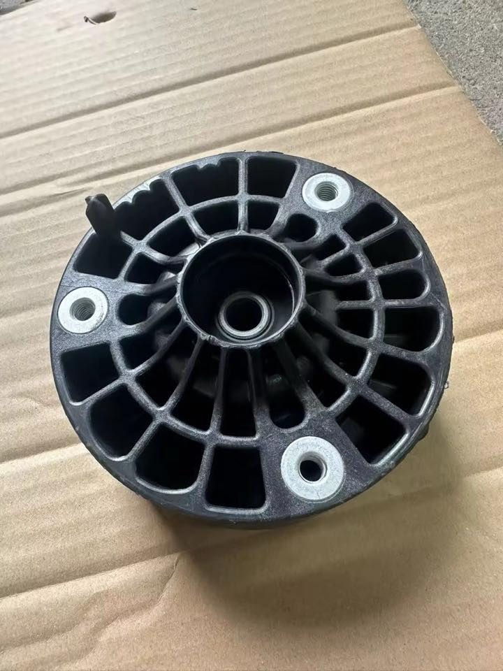 قطع غيار CT6  سياره 4 ويل   حداده خلفيه واناميه
للتواصل ***********
***********
