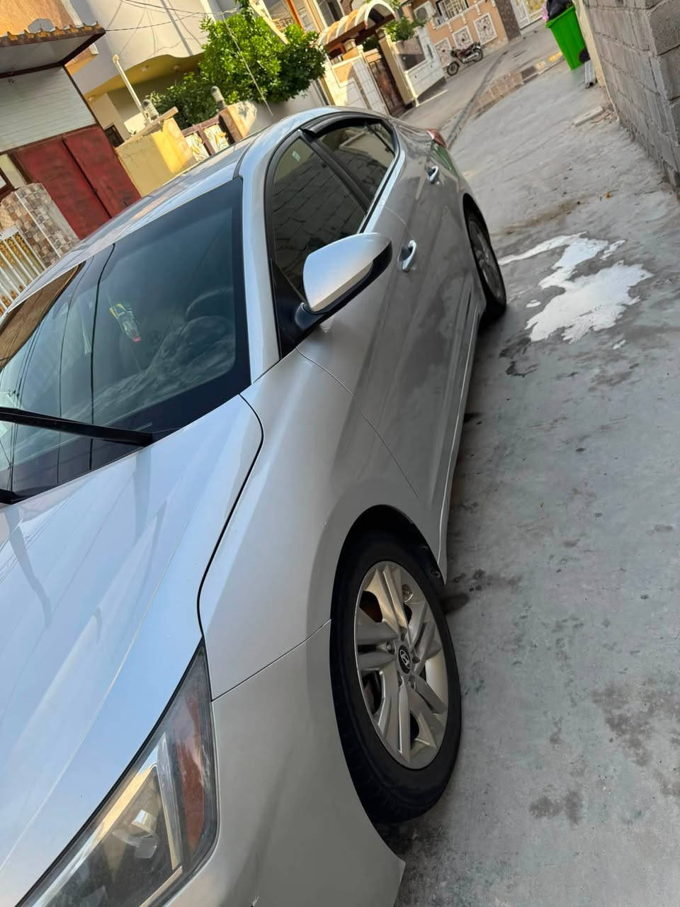 الانتره للبيع
موديل 2019
محرك 2000دوش
كير مكينه كفاله
حساسات كل الجهات
كأمره خلفيه 
اشاير بل مري
ثلاث انضمه قياده (sbort.normally .eco)
داخلها بيجي. 
و بعد بيها مواصفات خير من الله 
السعر 130$
و اي استفسار الاتصال على الرقم 
***********
